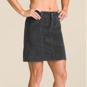 Athleta Roseville gray velvet mini skirt size 4